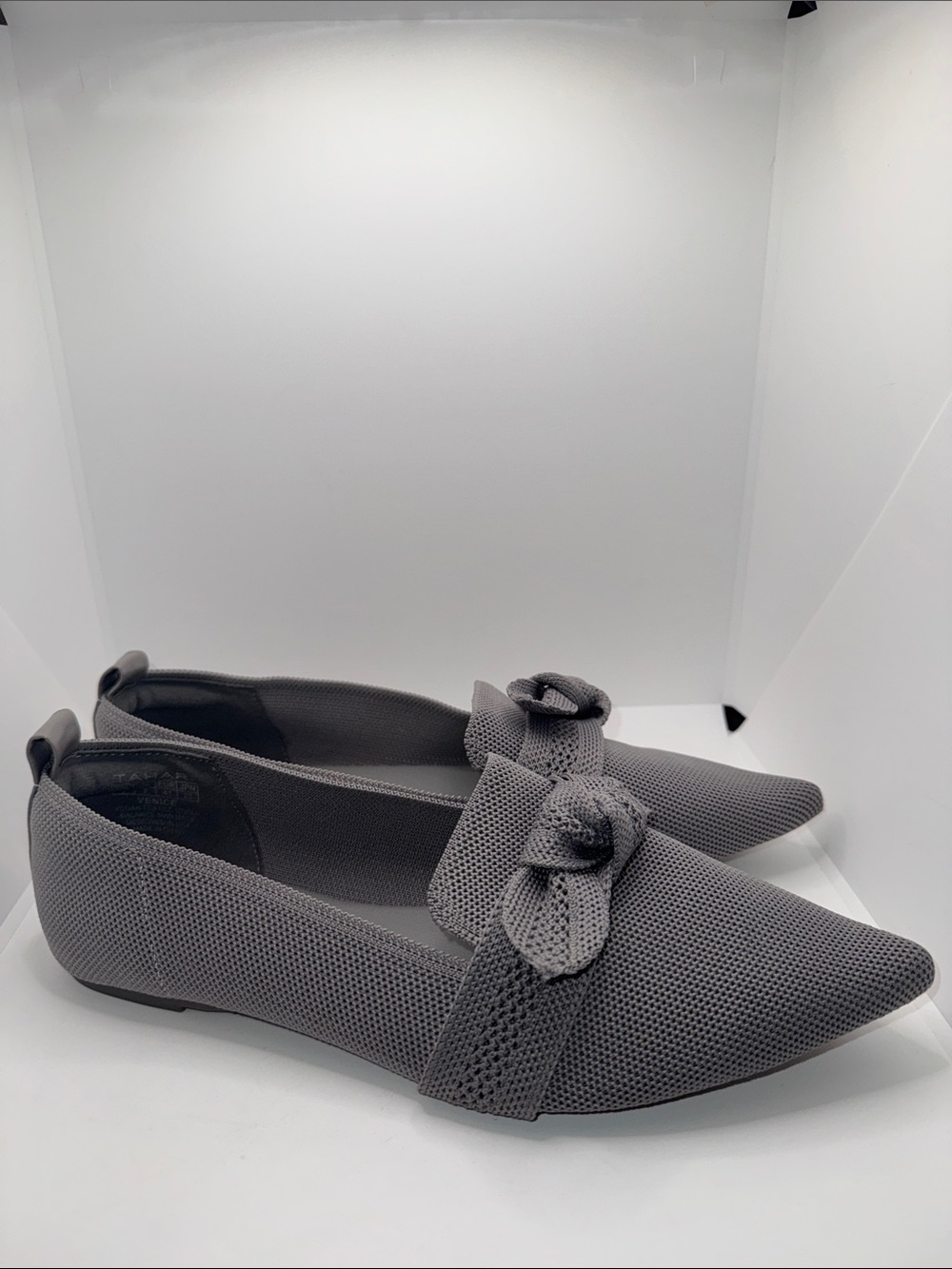 Tahari Venice Knit Loafer Flats Gray Women’s 9